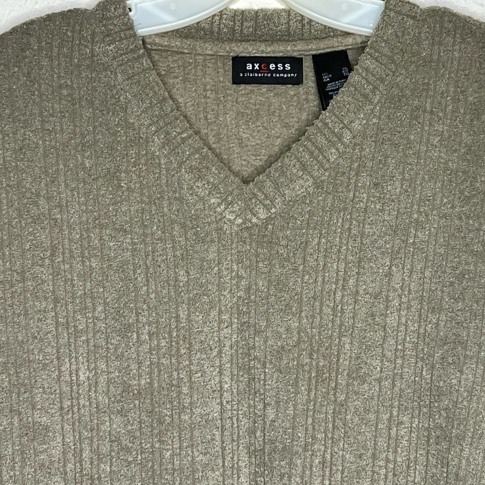Axcess Sweater‎ - Picture 2 of 5